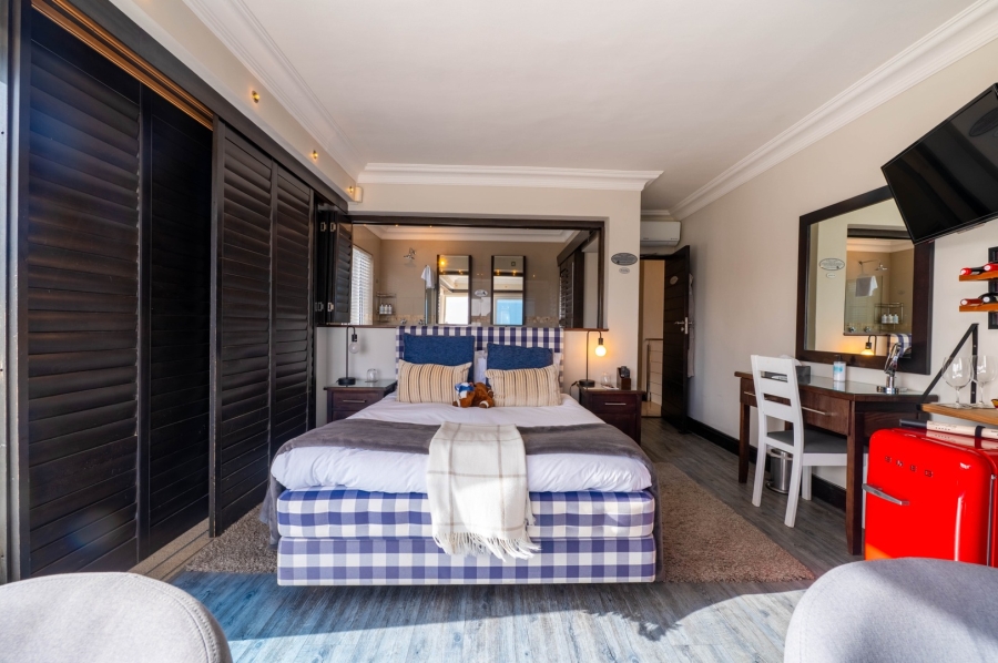 9 Bedroom Property for Sale in The Heads Western Cape